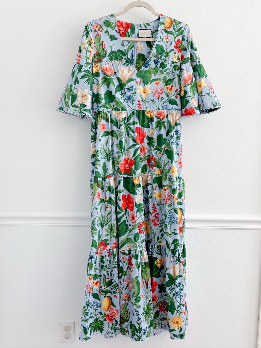 Tuckernuck Blooming Botanicals Ginger Maxi Dress Small